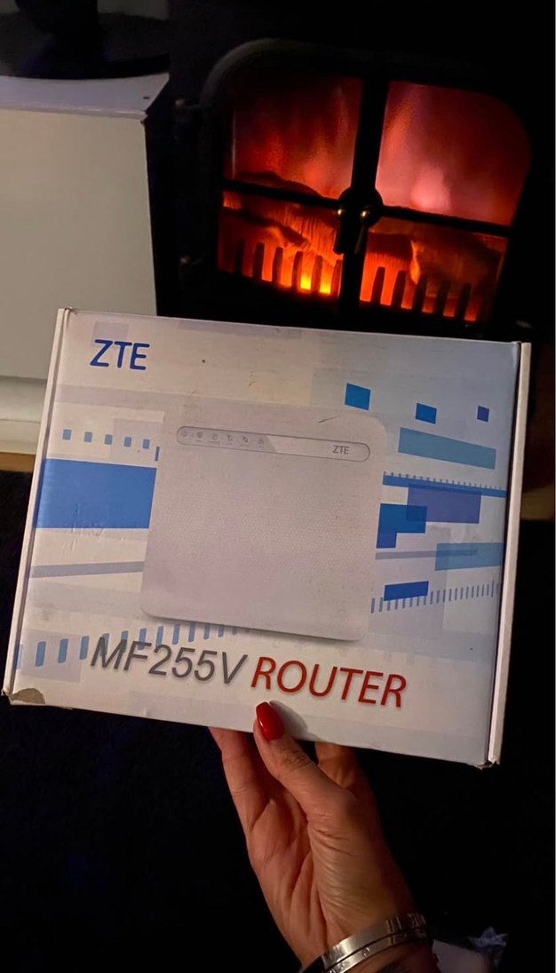 ZTE MF255V Beyaz Kablosuz Router - Görsel 2