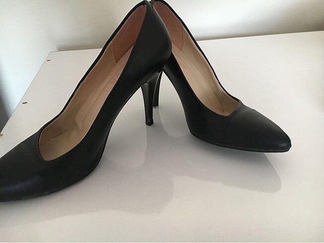Diğer Az kullanılmış stiletto