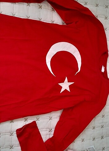 11-12 Yaş Beden Bayraklı tişört 