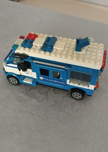 LEGO polis arabası - Görsel 6