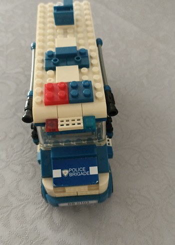 LEGO polis arabası - Görsel 4
