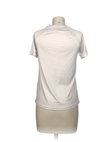 m Beden Hummel T-shirt %70 İndirimli.
