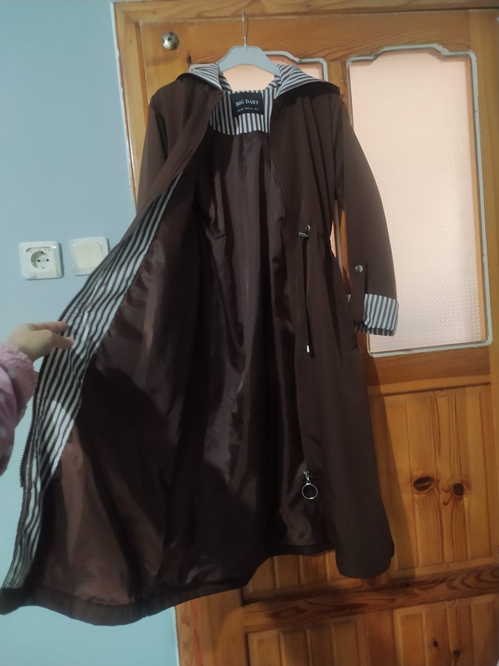 Uzun Kahverengi Fermuarlı Trençkot - Görsel 4