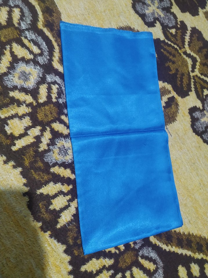 Parlak Mavi Eşarp - Görsel 3