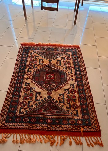 Klasik Çok Renkli Desenli Halı