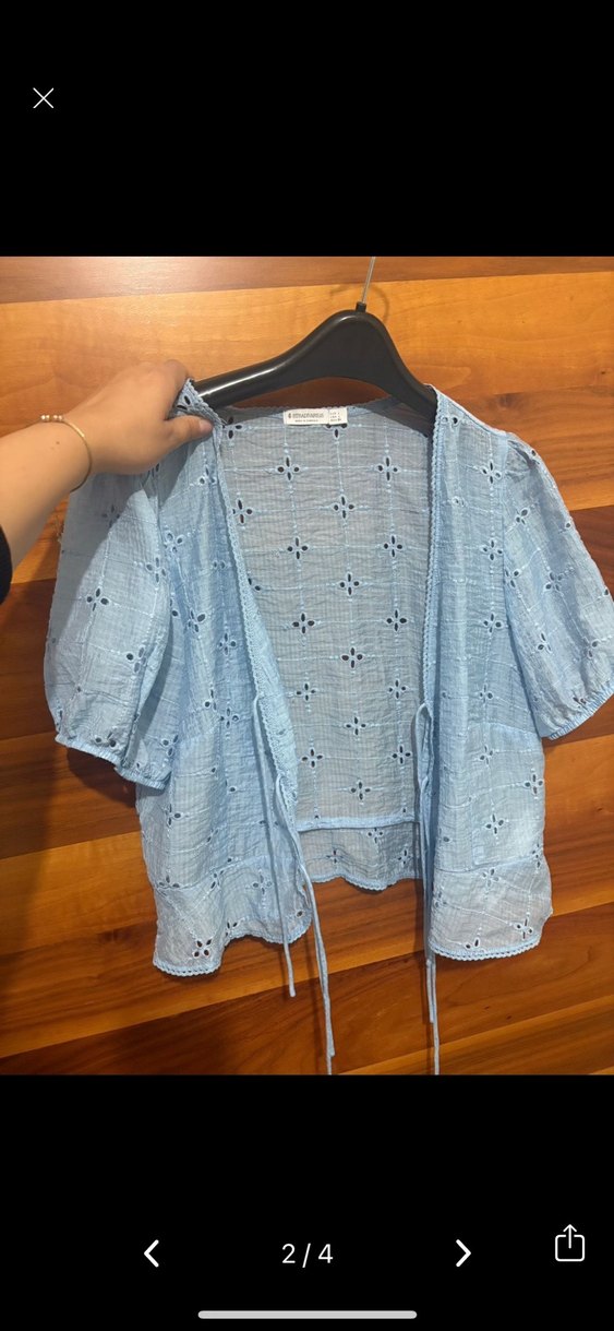 Dantel Detaylı Mavi Kısa Kollu Bluz - Görsel 2