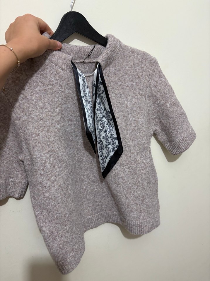 Yarım Kollu Bej Triko Halter Yaka Kazak - Görsel 2