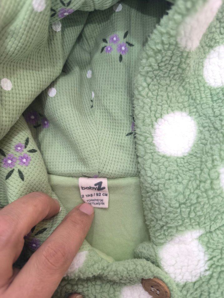 Düğmeli Yeşil Puantiyeli Bebek Tulum - Görsel 2