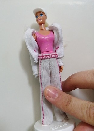  Beden Barbie mattel MC donalds küçük boydur 