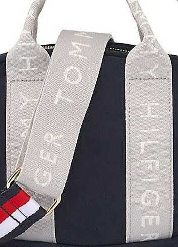  Beden çeşitli Renk Tommy Hilfiger lacivert çanta 