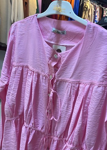 Stradivarius Pembe V Yaka gömlek