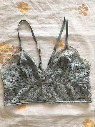 H&M dantel bralet