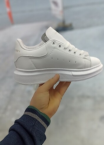 36 Beden ALEXANDER MCQUEEN 