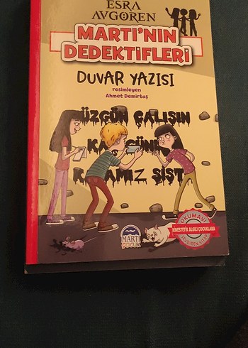 Martı'nın Dedektifleri - Duvar Yazısı