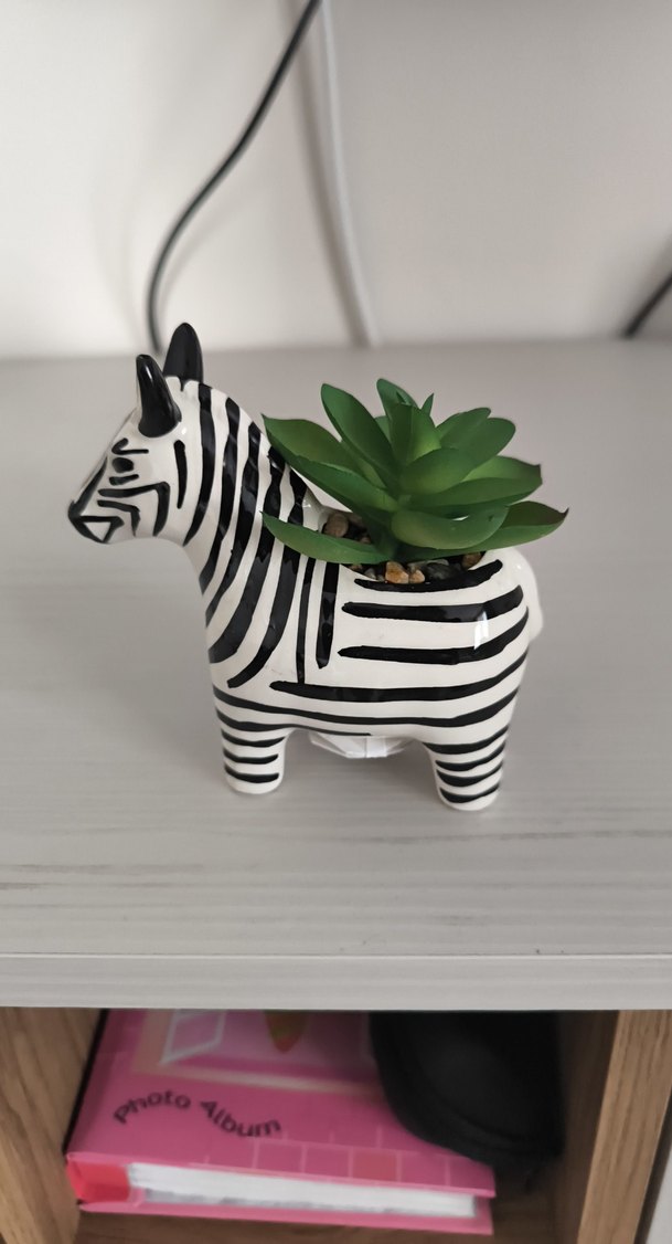 Zebra Desenli Beyaz Seramik Vazo - Görsel 3