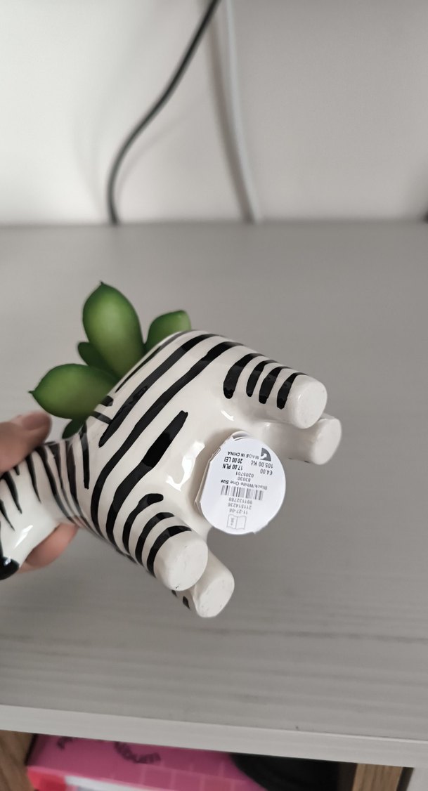 Zebra Desenli Beyaz Seramik Vazo - Görsel 2