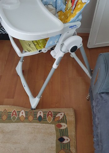 Kraft Beyaz ve Gri Bebek Mama Sandalyesi