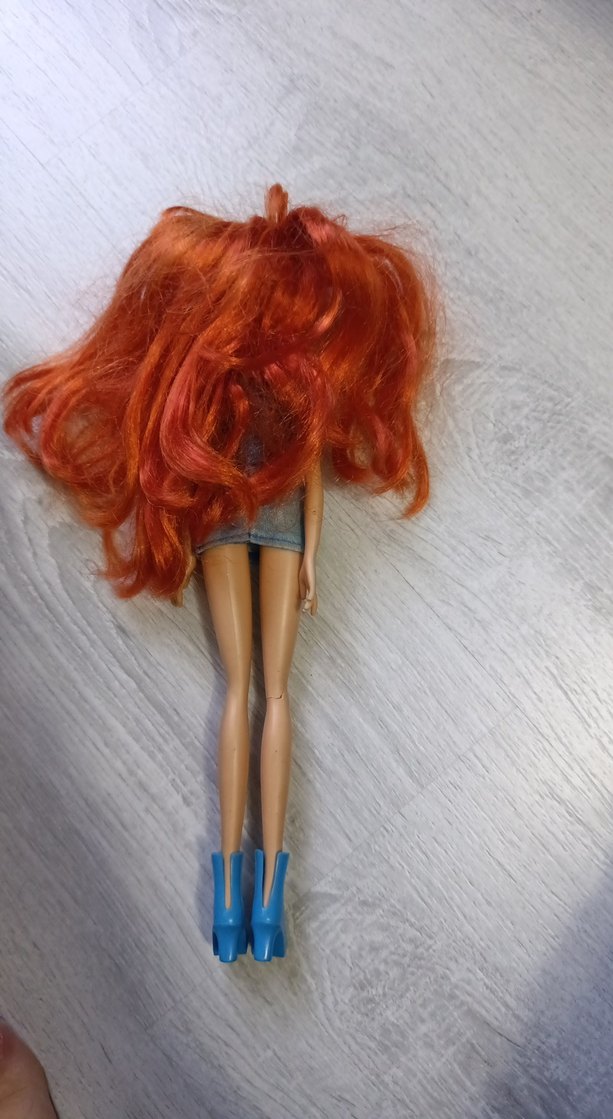 Mavi Elbiseli Renkli Saçlı Bebek - Görsel 2