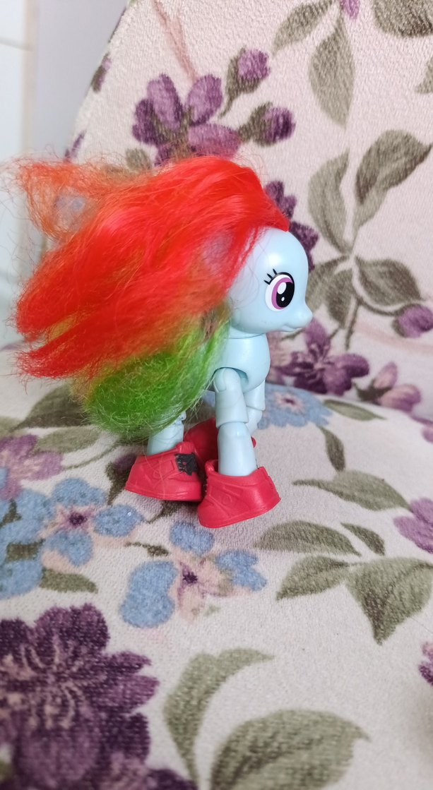 Renkli Kanatlı Aksiyon Figürü - Görsel 2