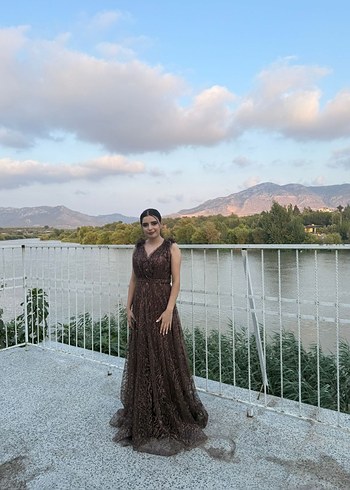 Kahverengi Drapeli V Yakalı Uzun Kadın Abiye