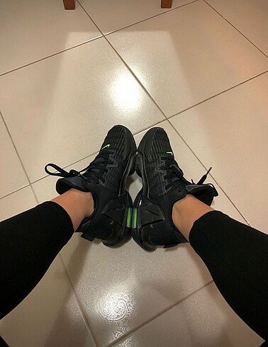 Nike spor ayakkabı