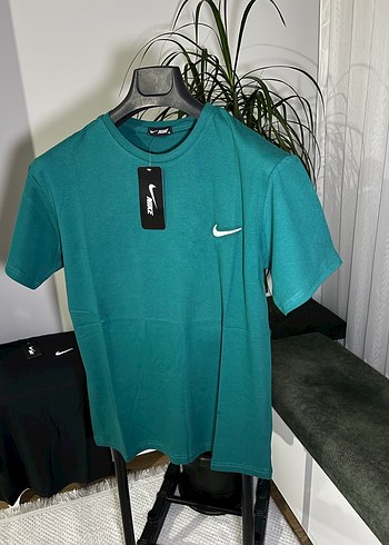 NIKE Yeşil Oversize Kısa Kollu Tişört