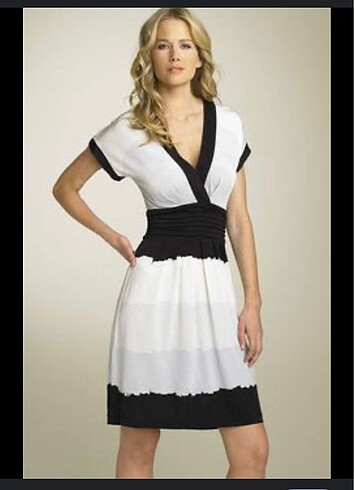 BCBG Maxazria Midi elbise