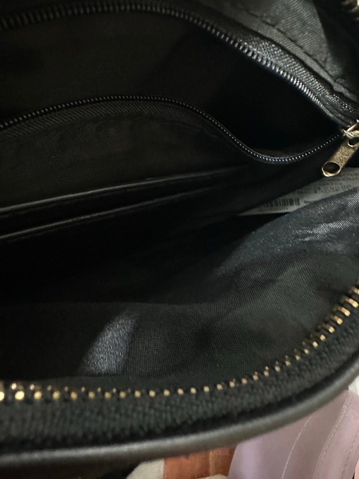 zımbalı bershka çanta - Görsel 3