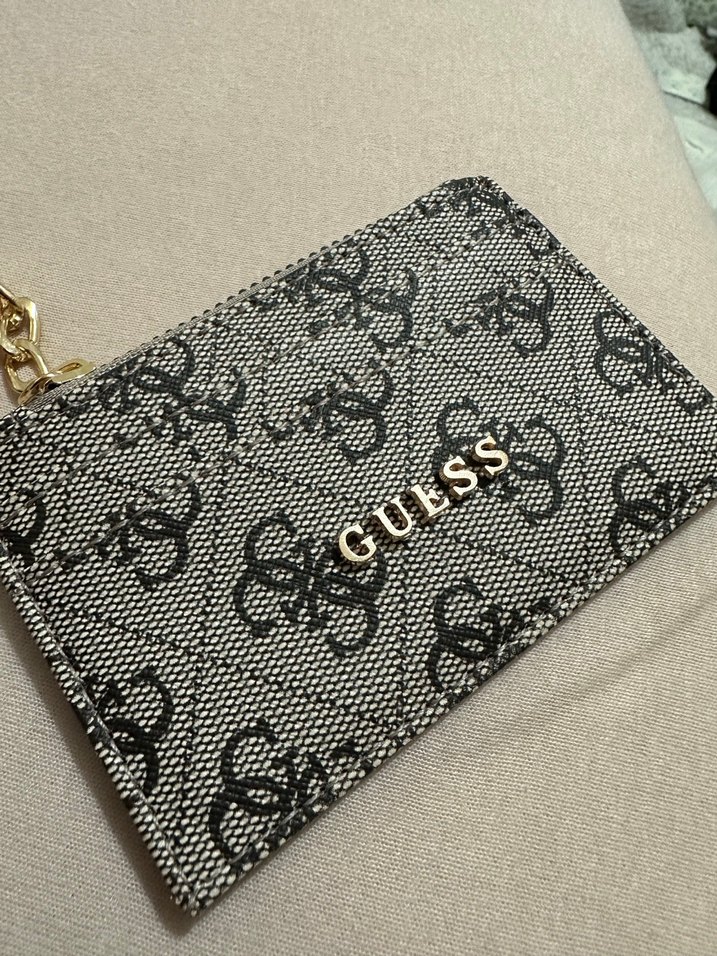 Guess Kadın Gri Fermuarlı Cüzdan Anahtarlık - Görsel 3