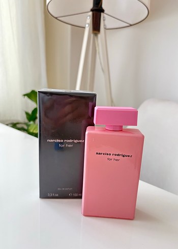 Narciso Rodriguez For Her Kadın Parfümü 100 ml - Görsel 2
