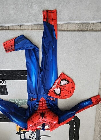 LC Waikiki Lcw spiderman kostümü 