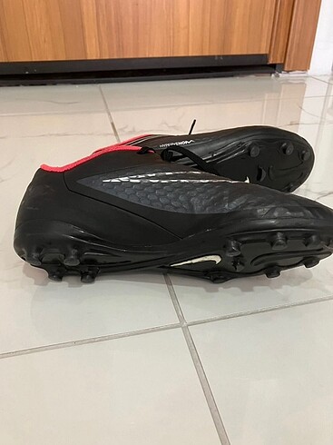 Nike halı saha ayakkabısı 38,5 numara - Görsel 5