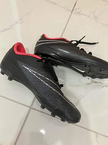 Nike halı saha ayakkabısı 38,5 numara - Görsel 6