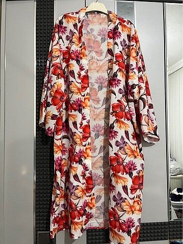 Desenli kimono