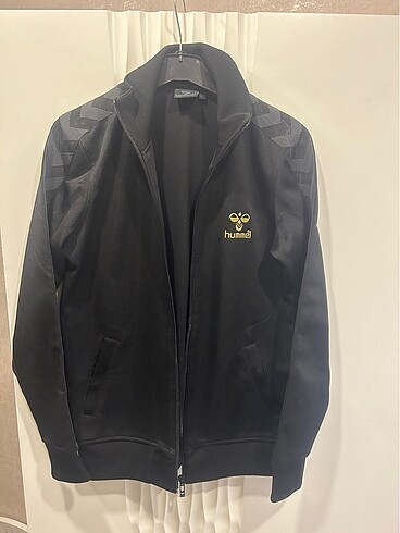 Hummel takım