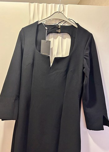 Siyah Uzun Kollu V Yaka , sırtı U yaka - Görsel 2