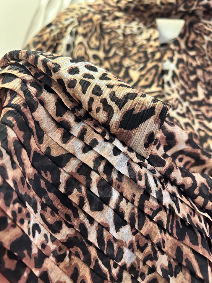 Leopar Desenli Uzun Kollu Kısa Bluz - Görsel 2