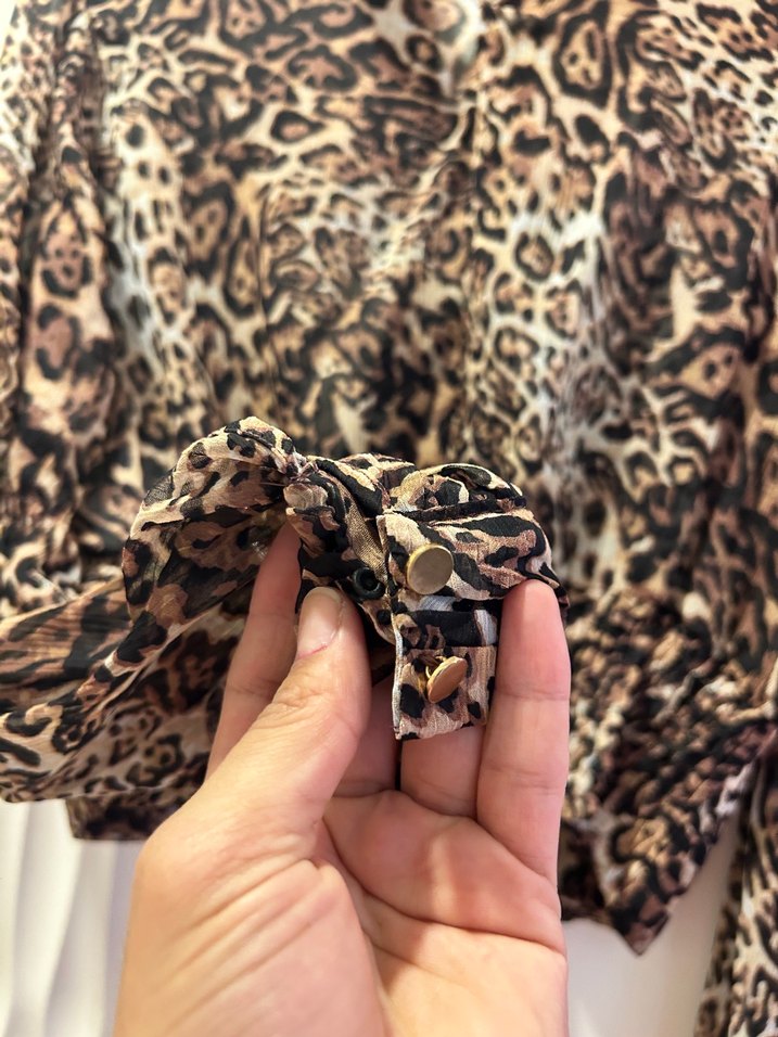 Leopar Desenli Uzun Kollu Kısa Bluz - Görsel 5