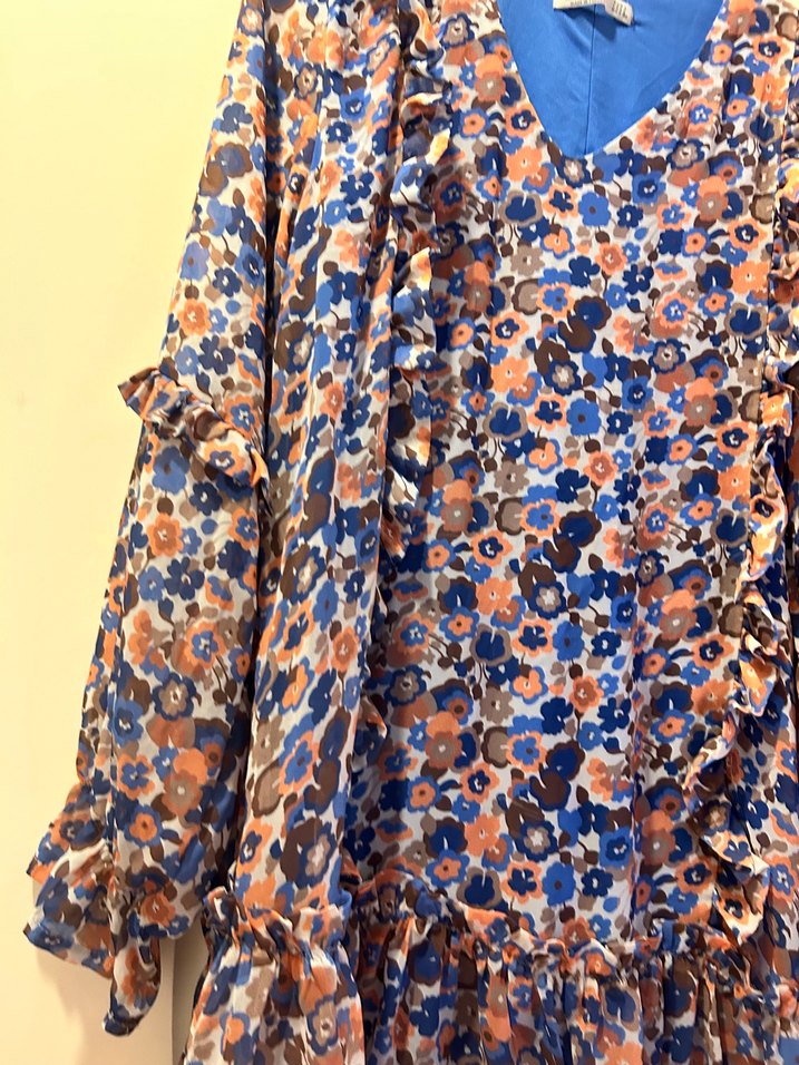 Mavi Çiçekli Volanlı Bohem Mini Elbise - Görsel 3