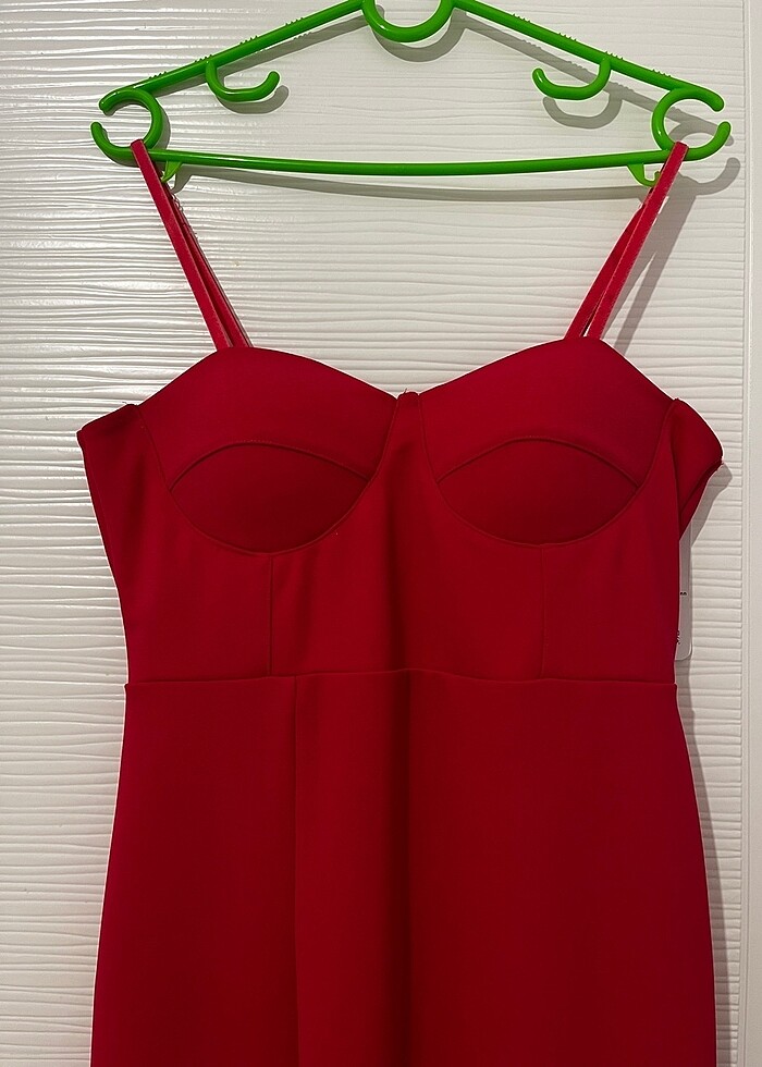 Pembe midi yırtmaçlı elbise - Görsel 4