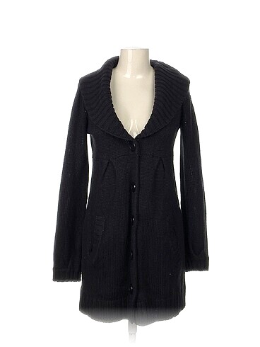 H&M Hırka %70 İndirimli.