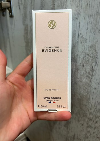 Yves Rocher Comme Une Evidence Kadın Parfümü 50 ml