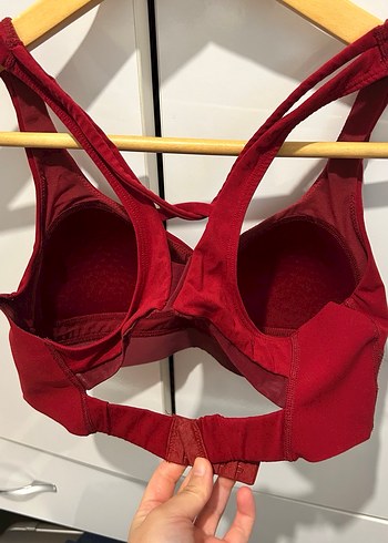 Oysho Kırmızı Spor Sütyeni - Görsel 2