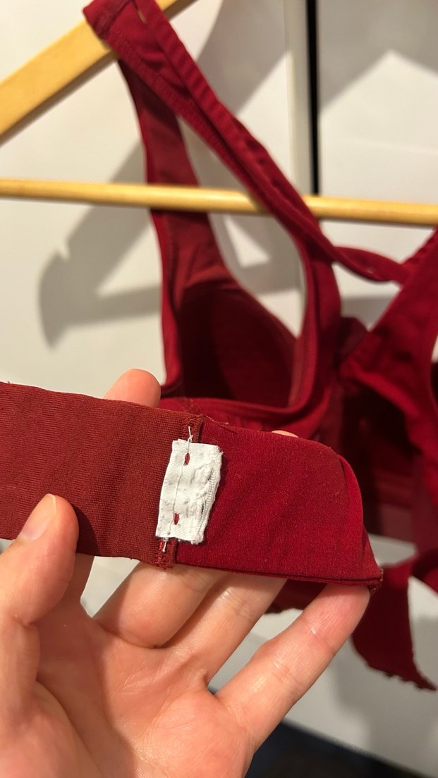 Oysho Kırmızı Spor Sütyeni - Görsel 4