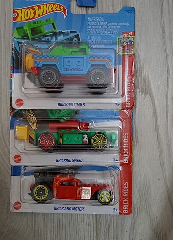 Hot Wheels BRICK RIDES Seri