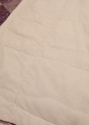 Bordo Nakışlı Parlak Yatak Örtüsü - Görsel 6