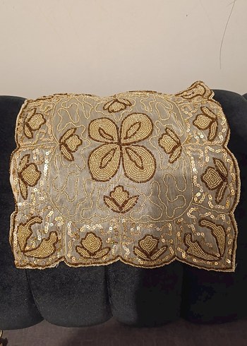 İşlemeli Parlak Altın salon takımı - Görsel 3