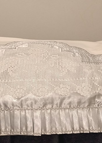 Nakışlı Beyaz Gri Yastık Kılıfı - Görsel 2