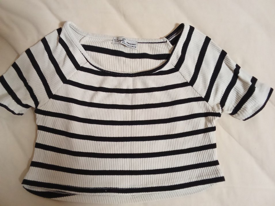 likralı crop omzu düşükte kullanılır normal de ikiside iyi oluyo - Görsel 2