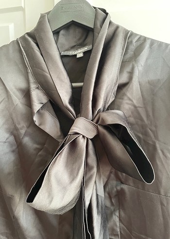 Düğmeli Siyah Kadın saten Gömlek, Fitted, Midi Boy - Görsel 2